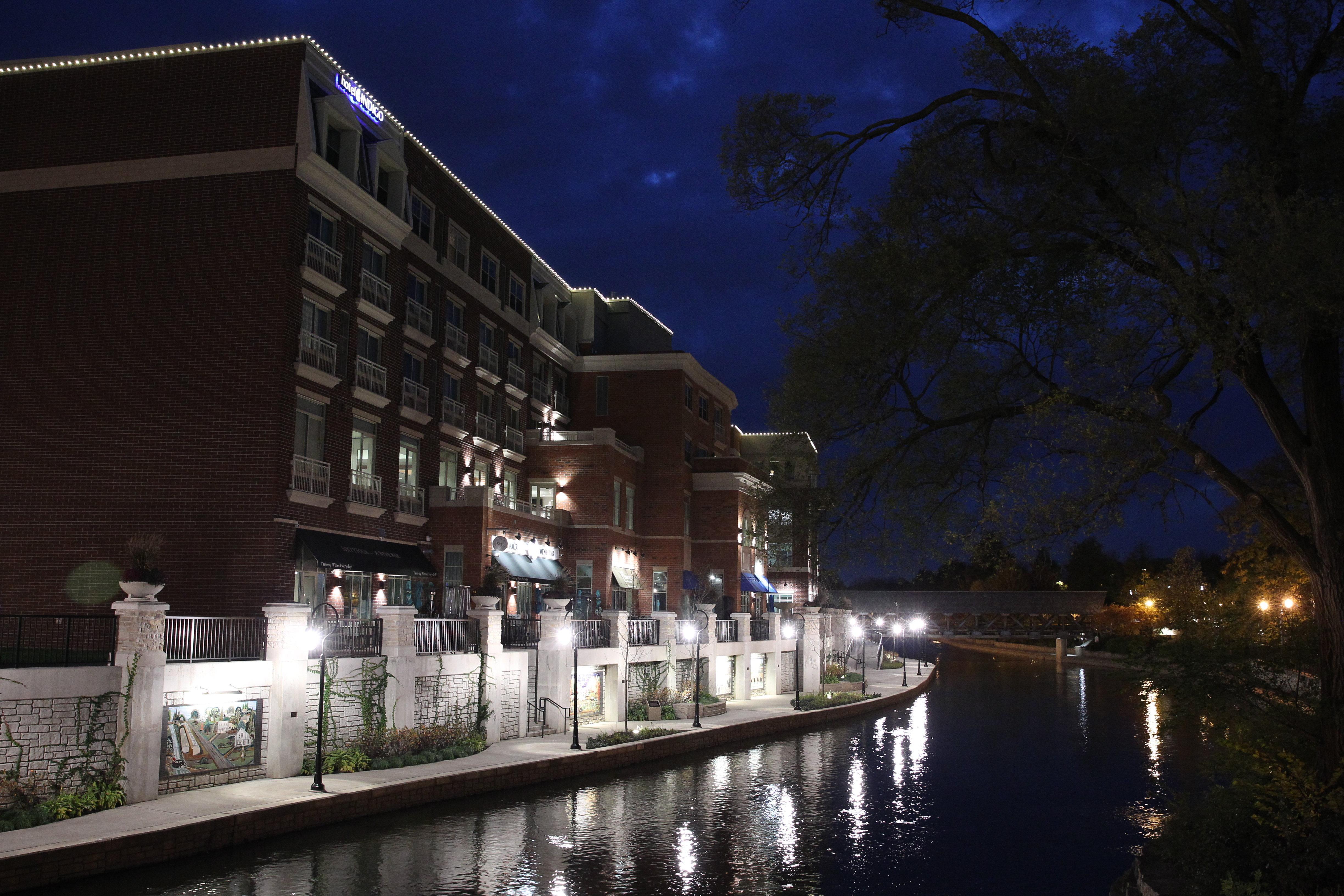 Hotel Indigo Naperville Riverwalk By Ihg Екстер'єр фото