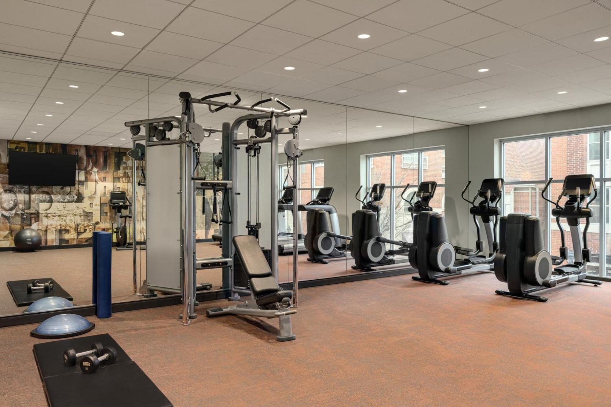 Hotel Indigo Naperville Riverwalk By Ihg Екстер'єр фото