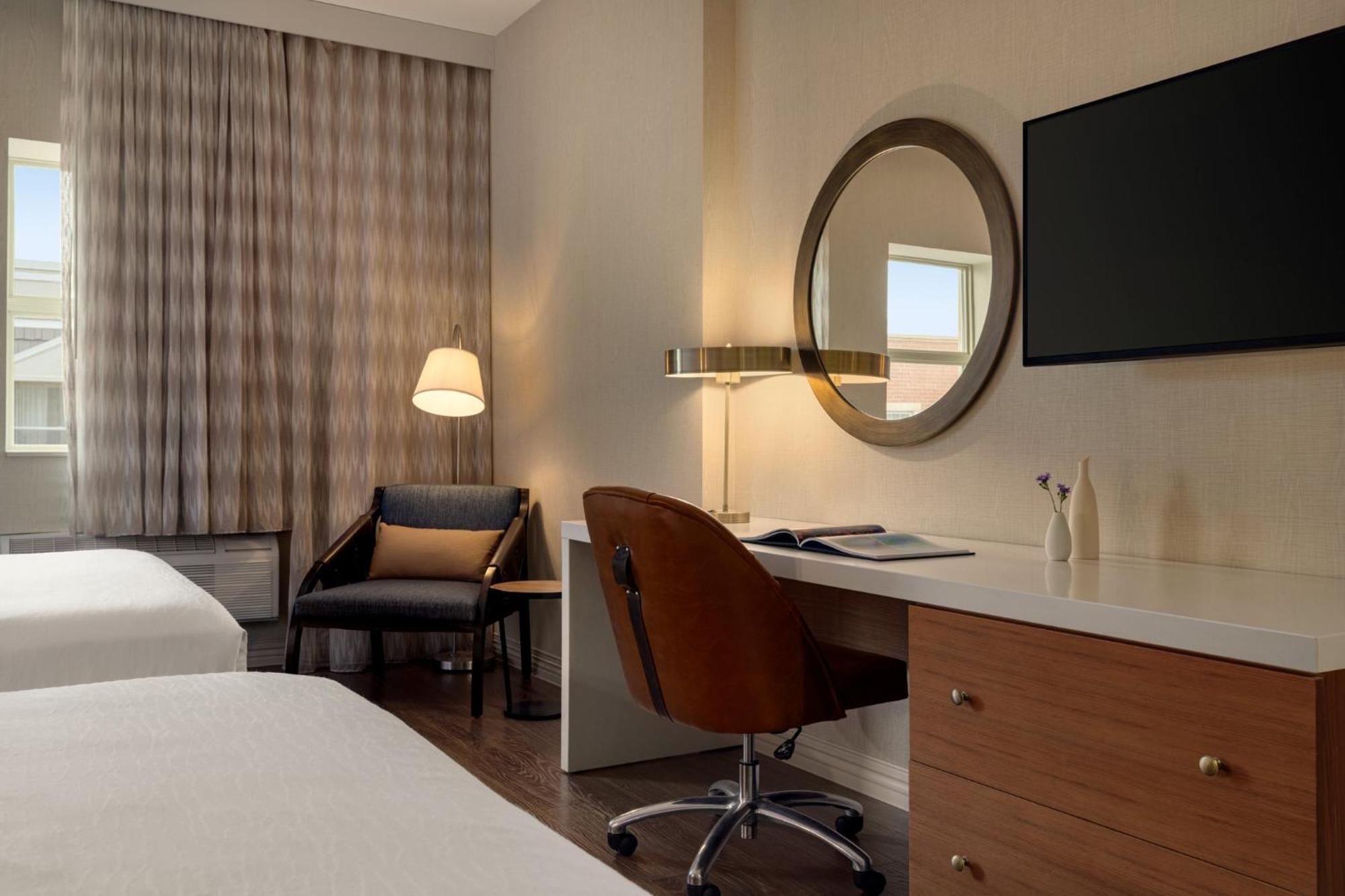 Hotel Indigo Naperville Riverwalk By Ihg Екстер'єр фото